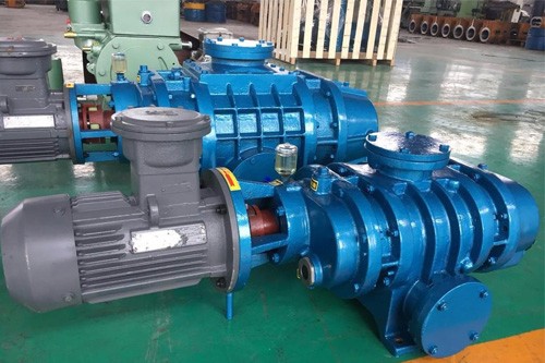 羅(luó)茨真空(kong)泵車間(jian)一角